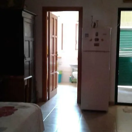Larissa House Scalea